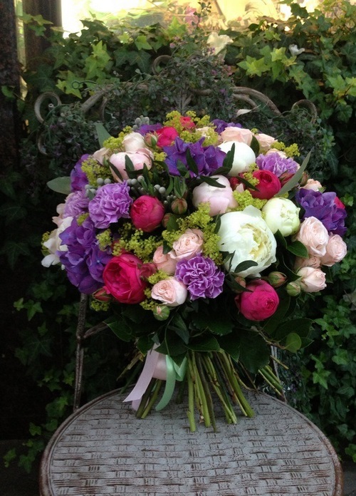 Les plus beaux bouquets de pivoines: design, tendances florales, idées de design