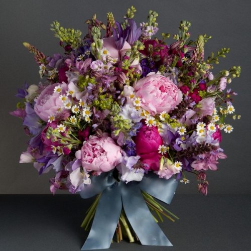 Les plus beaux bouquets de pivoines: design, tendances florales, idées de design