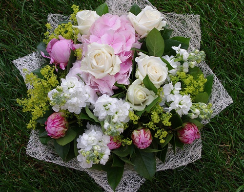 Les plus beaux bouquets de pivoines: design, tendances florales, idées de design