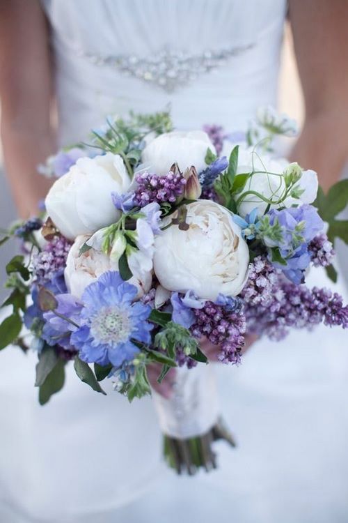Les plus beaux bouquets d'hiver. Photo de l'idée de bouquets avec une ambiance hivernale