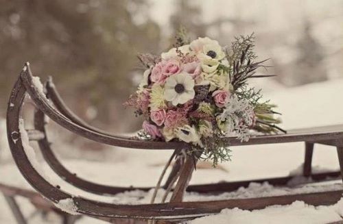 Les plus beaux bouquets d'hiver. Photo de l'idée de bouquets avec une ambiance hivernale