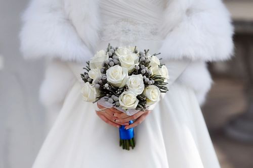 Les plus beaux bouquets d'hiver. Photo de l'idée de bouquets avec une ambiance hivernale
