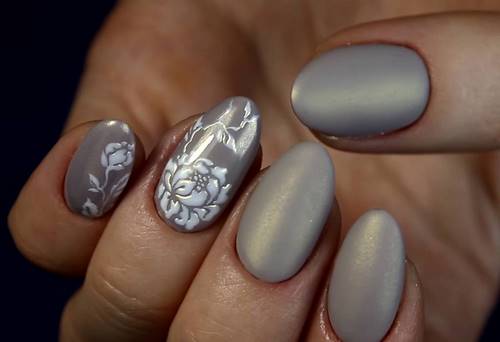 Madingas pilkas manikiūras - naujos nuotraukos, pilkos spalvos nagų dizainas