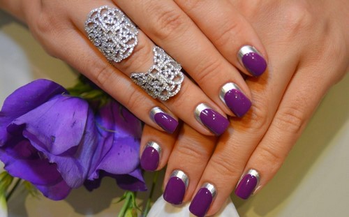 Manucure de lune à la mode. Photo, design, les meilleures nouvelles