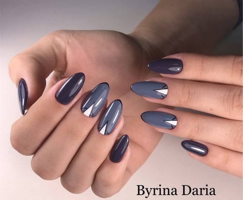 Manucure de lune à la mode. Photo, design, les meilleures nouvelles