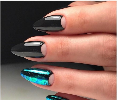 Manucure de lune à la mode. Photo, design, les meilleures nouvelles