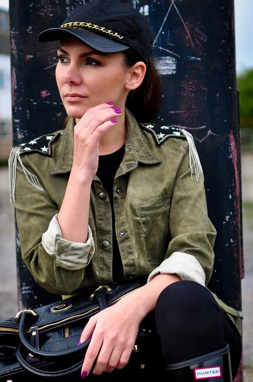 Style militaire inhabituel: photos, images à la mode, idées de garde-robe