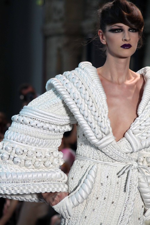 Crochet: vêtements à la mode au crochet - styles, idées, tendances