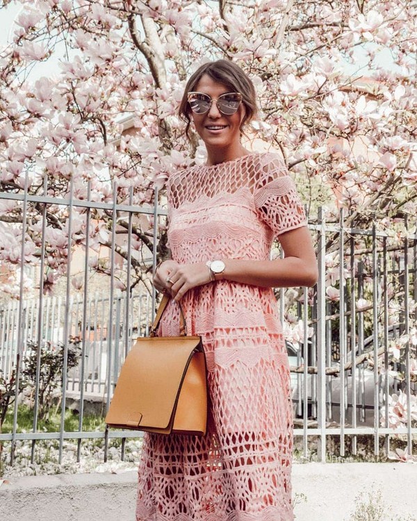 Rochii și sundress la modă: arcuri frumoase pentru vară