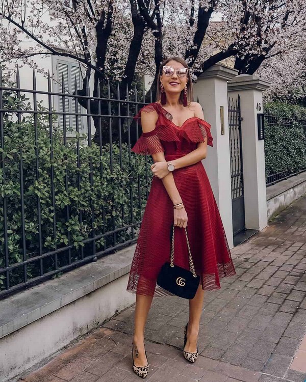 Rochii și sundress la modă: arcuri frumoase pentru vară