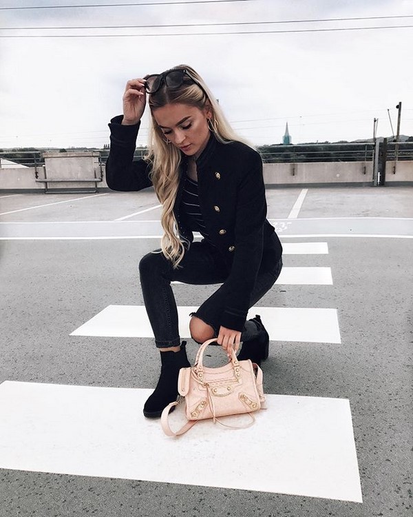 Vestes et vestes tendance de la saison pour femme: photos
