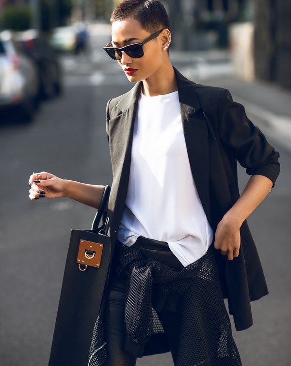 Vestes et vestes tendance de la saison pour femme: photos