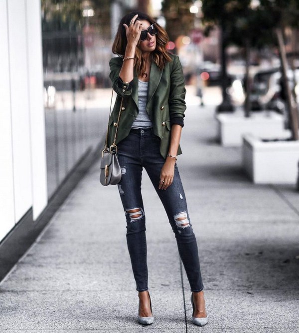 Vestes et vestes tendance de la saison pour femme: photos