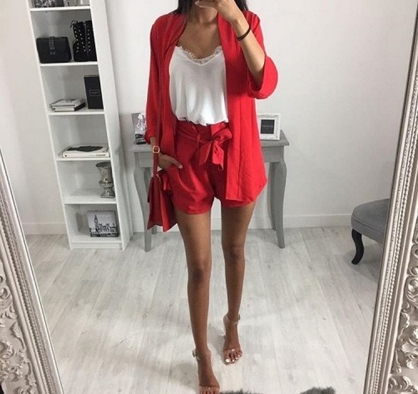 Costume de vară la modă: peste 50 de fotografii cu idei cu costume de vară