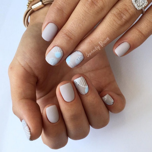 Nouveautés de manucure avec dessins: de magnifiques photos de l'idée du nail art avec une photo