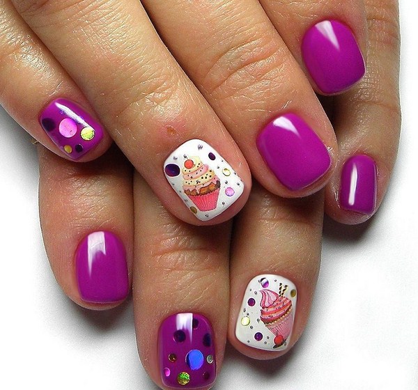 Nouveautés de manucure avec dessins: de magnifiques photos de l'idée du nail art avec une photo