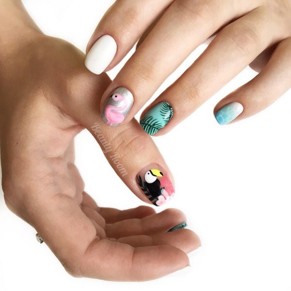 Nouveautés de manucure avec dessins: de magnifiques photos de l'idée du nail art avec une photo