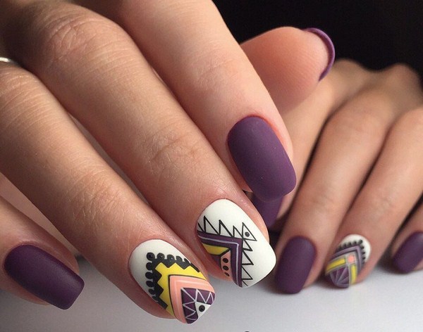Nouveautés de manucure avec dessins: de magnifiques photos de l'idée du nail art avec une photo