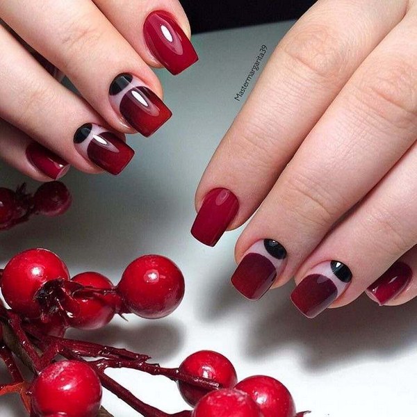 Adorable manucure en rouge: nouveau