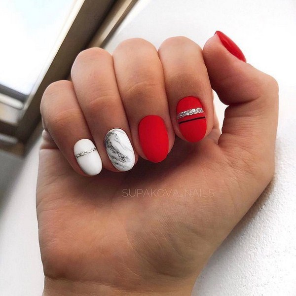 Adorable manucure en rouge: nouveau