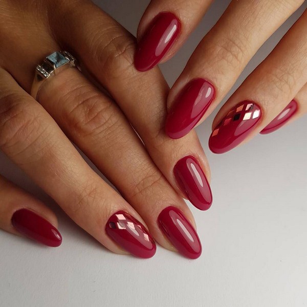 Adorable manucure en rouge: nouveau