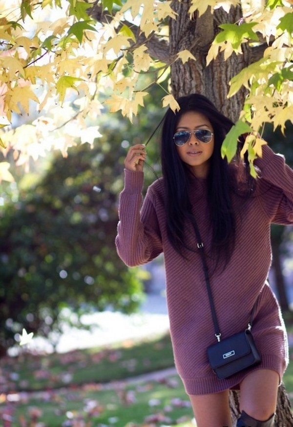 Belles robes tricotées automne-hiver: noeuds à la mode sur la photo