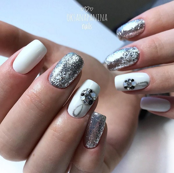 Idées de conception d'ongles à la mode pour la nouvelle année 2024: photos