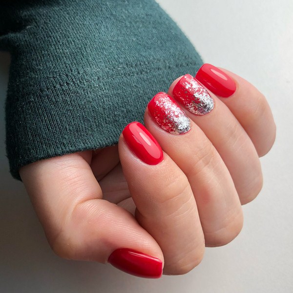 Idées de conception d'ongles à la mode pour la nouvelle année 2024: photos