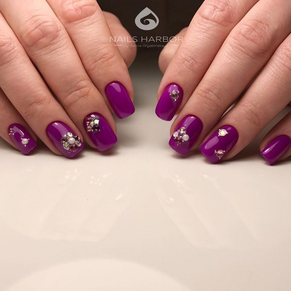 Idées de conception d'ongles à la mode pour la nouvelle année 2024: photos