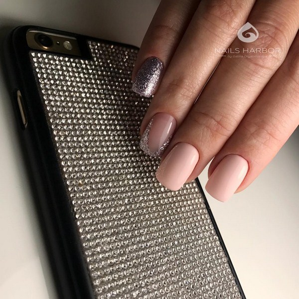 Idées de conception d'ongles à la mode pour la nouvelle année 2024: photos