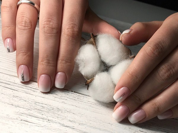 Idées de conception d'ongles à la mode pour la nouvelle année 2024: photos