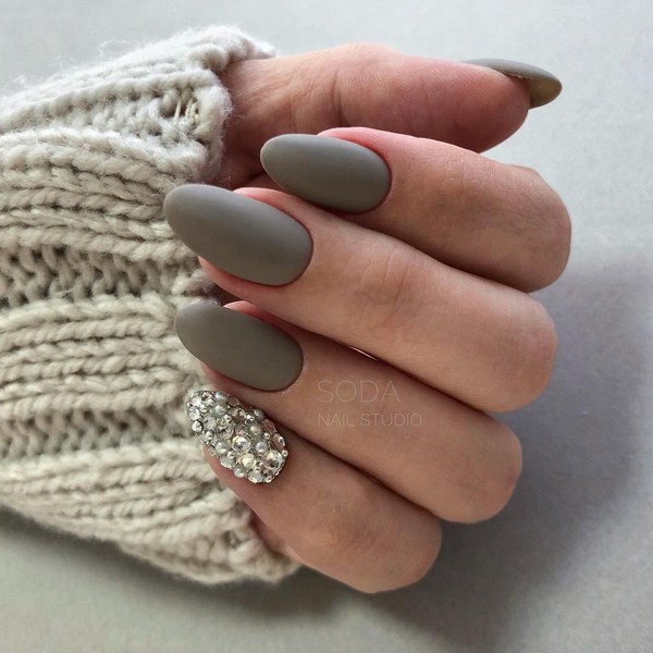 Idées de conception d'ongles à la mode pour la nouvelle année 2024: photos