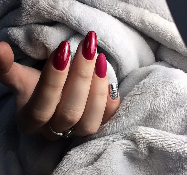 Idées de conception d'ongles à la mode pour la nouvelle année 2024: photos