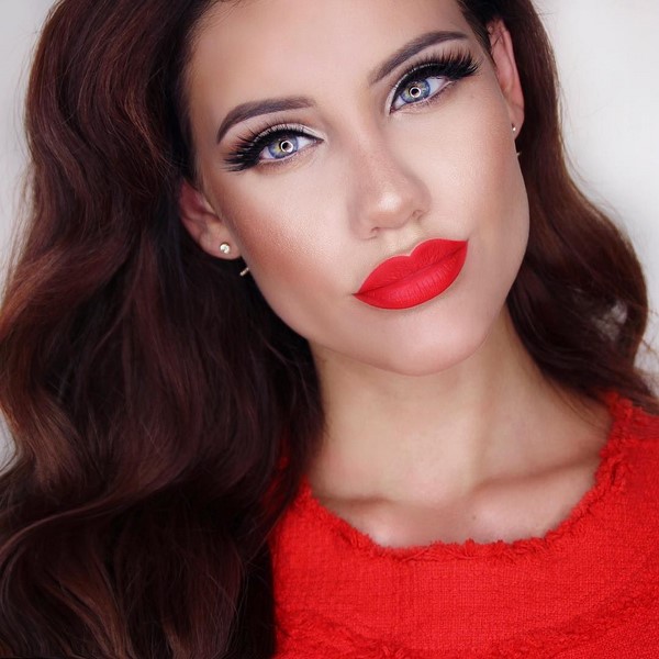 Maquillage brillant pour le Nouvel An 2024: les meilleures idées photo pour le maquillage du Nouvel An