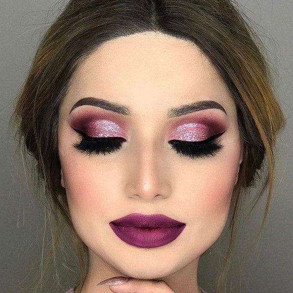 Maquillage brillant pour le Nouvel An 2024: les meilleures idées photo pour le maquillage du Nouvel An