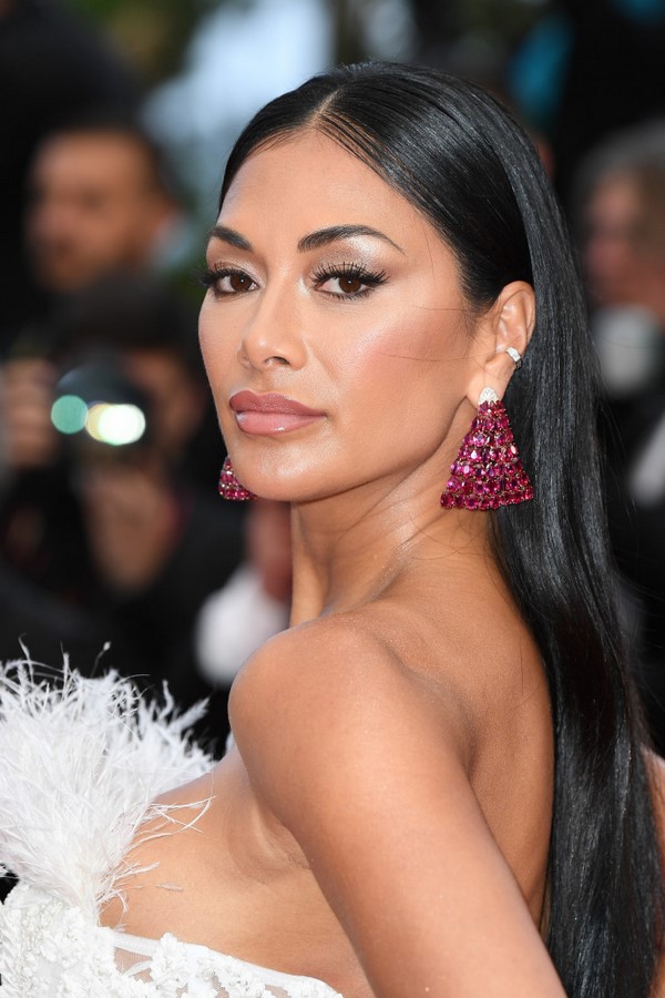 Maquillage brillant pour le Nouvel An 2024: les meilleures idées photo pour le maquillage du Nouvel An