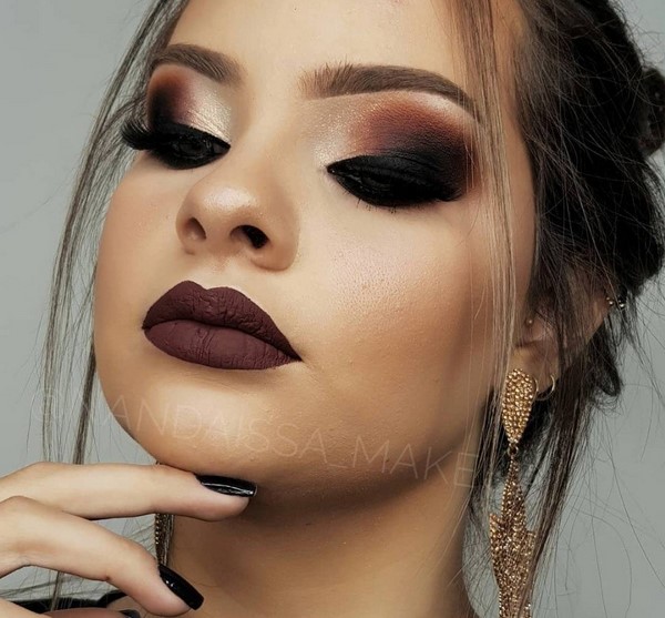 Maquillage brillant pour le Nouvel An 2024: les meilleures idées photo pour le maquillage du Nouvel An