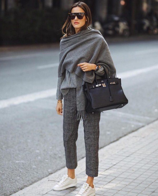 Tendances mode pour les sneakers: avec quoi porter des sneakers - voir photo