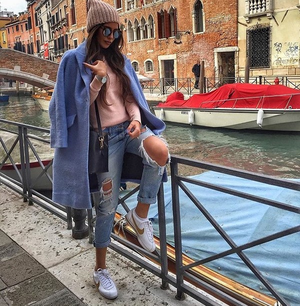 Idées chics pour les chapeaux et les chapeaux: grandes tendances et nouveaux produits