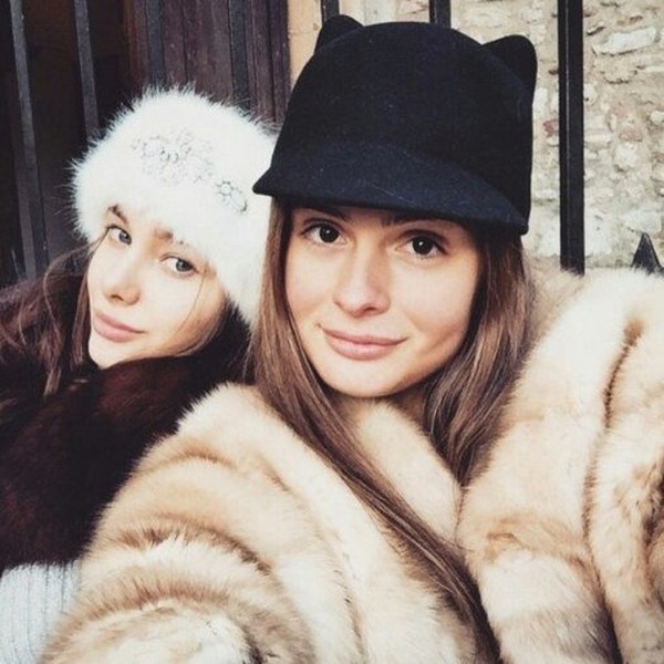 Idées chics pour les chapeaux et les chapeaux: grandes tendances et nouveaux produits