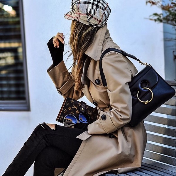 Idées chics pour les chapeaux et les chapeaux: grandes tendances et nouveaux produits