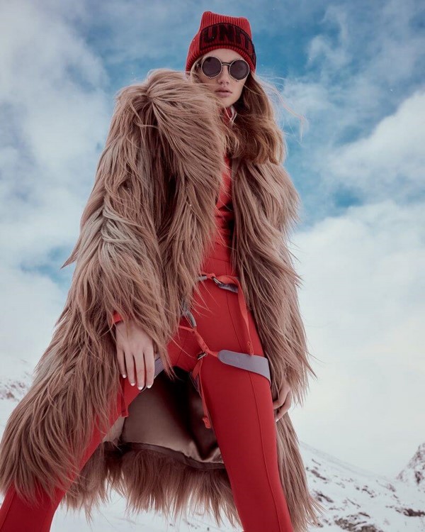 Idées chics pour les chapeaux et les chapeaux: grandes tendances et nouveaux produits