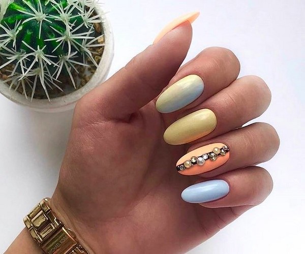 Nouveau vernis gel manucure: exemples intéressants de vernis gel design ongles sur la photo