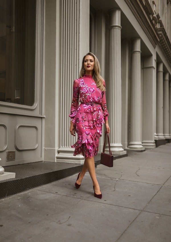 Belles robes pour le printemps - nouvelles photos et tendances sur le TOP 11 des tendances