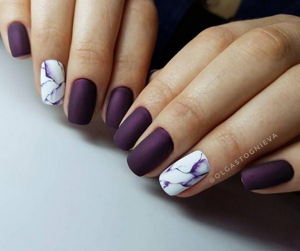 Belle manucure au design à la mode - les meilleures nouvelles de la photo