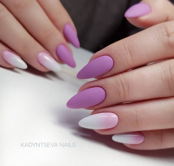 Belle manucure au design à la mode - les meilleures nouvelles de la photo