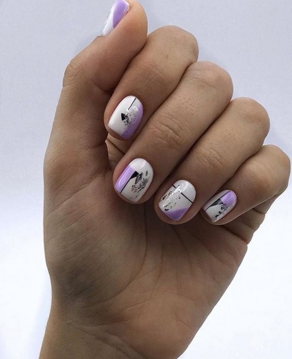 Belle manucure au design à la mode - les meilleures nouvelles de la photo