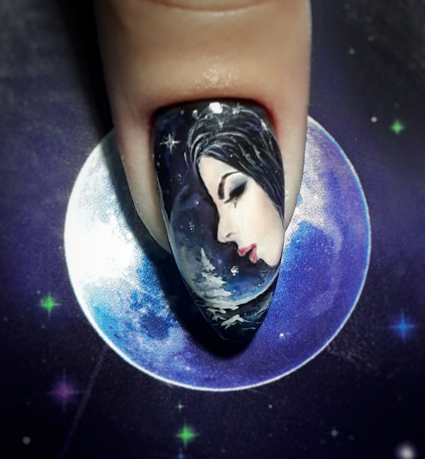 Belle manucure au design à la mode - les meilleures nouvelles de la photo