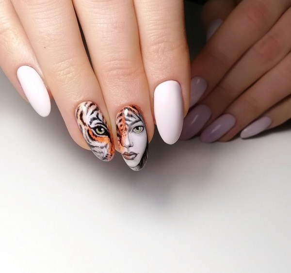 Belle manucure au design à la mode - les meilleures nouvelles de la photo