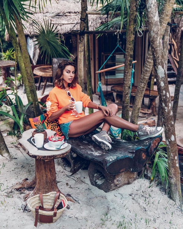 Quoi porter en été. Dernières tendances et nouvelles images sur la photo